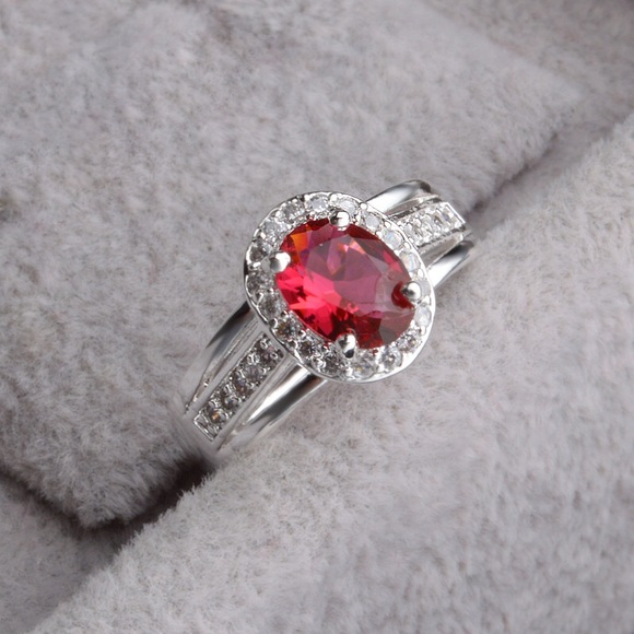 (Size 8) New CZ 925 Silver Ring - Picture 4 of 4